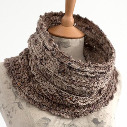 Layer Cake Lace Cowl