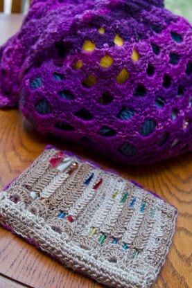 Cascading Crochet Hook Case