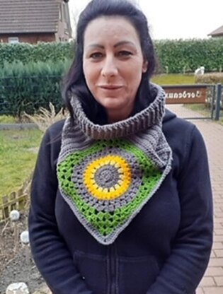 Sunflower Cowl Scarf