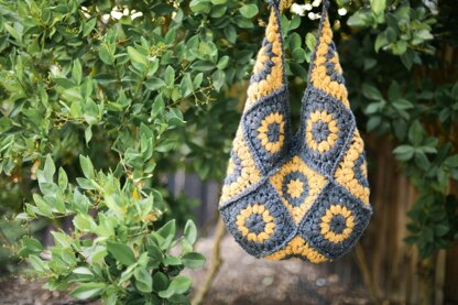 Crochet Sunburst Bag