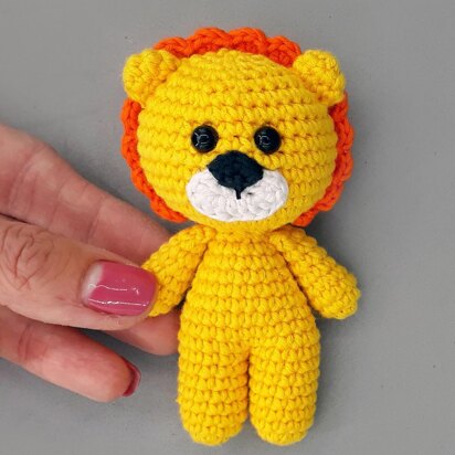 Lion amigurumi