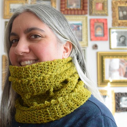 Warm and Textured 1-Skein Cowl