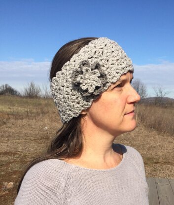 Queen's Lace Ear Warmer