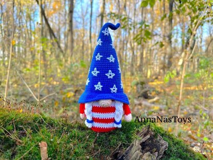 Patriotic gnome USA (girl)