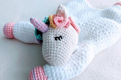 Sleepy Unicorn Comforter, Unicorn Lovey