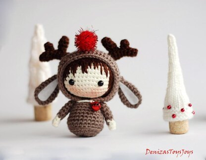 Christmas Deer Doll. Crochet Tanoshi.