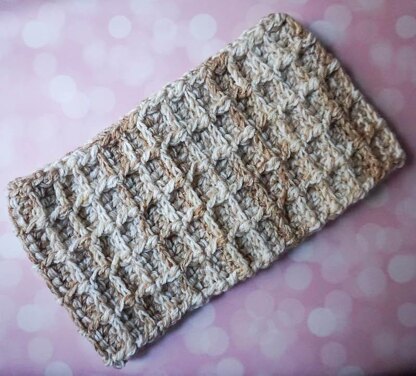 Waffle Stitch Cowl