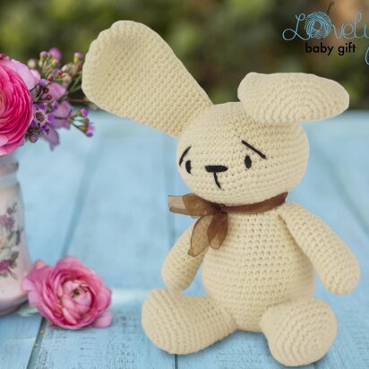 White Amigurumi Bunny Crochet Pattern