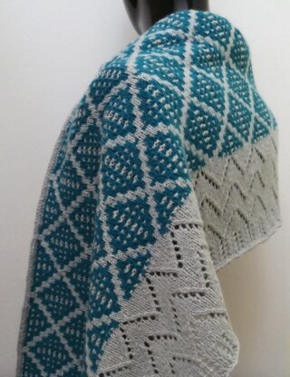 Dotted Diamonds Shawl in Cascade Yarns Aegean Tweed - DK622 - Downloadable PDF