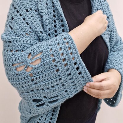 Dragonfly Garden Shrug