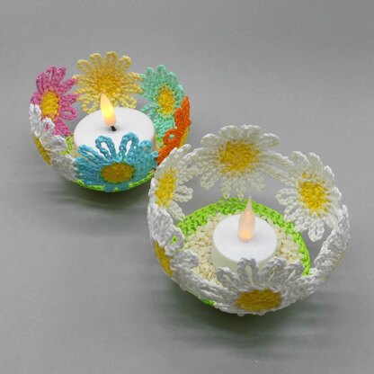 Flower tealight holder - easy from scraps of yarn