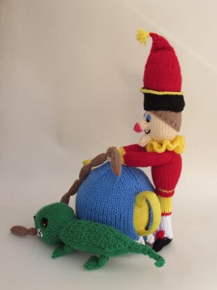 Mr Punch Tea Cosy Knitting Pattern