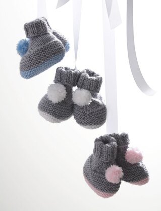 Pompom Booties in Bernat Softee Baby Solids