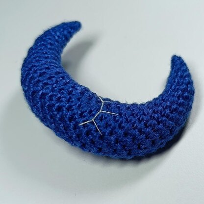 Sleepy Crescent MOON Amigurumi