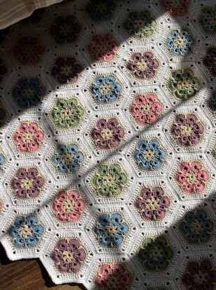 Lazy Daisy Rug