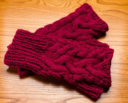 Plaited Fingerless Gloves