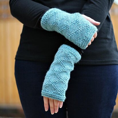 Kacia Fingerless Gloves - knitting pattern