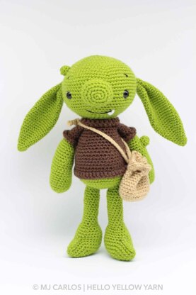 Add a sweater to (almost) any crocheted animal! - Shiny Happy World