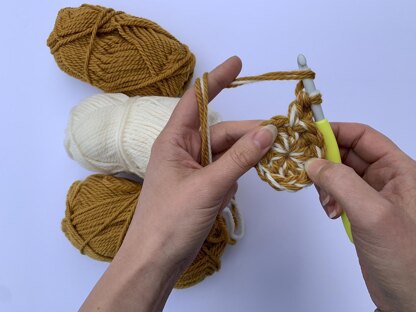 Three Little Bowls - Quick & Easy Crochet Pattern 