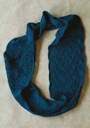 Constance Cowl in Erika Knight British Blue 100 - Downloadable PDF