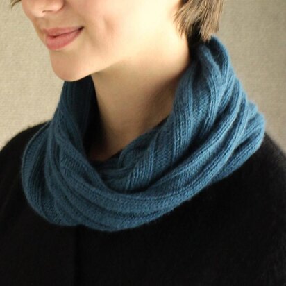 Wandering Ribs cowl