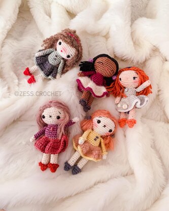 GINETTE dolls CROCHET PATTERN in English by Zess -  tutorial pdf amigurumi easy to follow