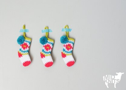 Fair Isle Mini-Stocking Ornament (2015036)