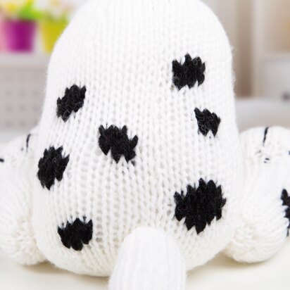 Dalmatian - Toy Dog Knitting Pattern in Deramores Studio DK Acrylic