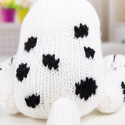 Dalmatian - Toy Dog Knitting Pattern in Deramores Studio DK Acrylic 