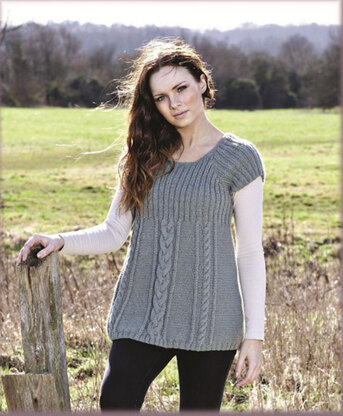 Fearne Tunic in Twilleys Mist DK