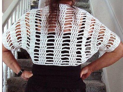 576 CROCHET WHITE SHRUG, Age 12 to Adult XL