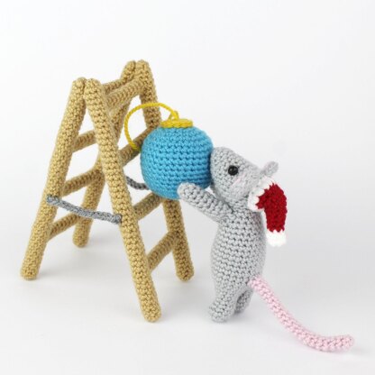 Mouse on a Ladder