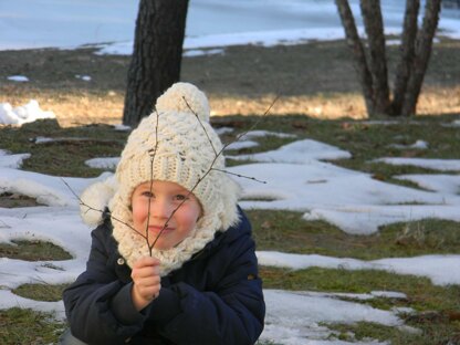 Whiteout Hat and Cowl Set