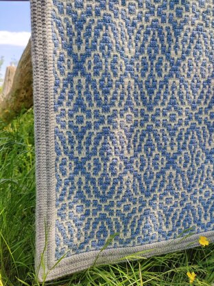 Blue Arabesque blanket