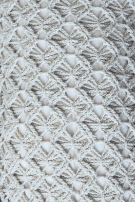 Crochet Macramé Lumbar Pillow