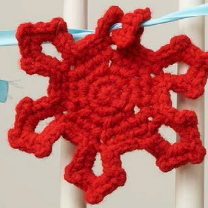 Snowflake Garland in Red Heart Super Saver Economy Solids - LW3712