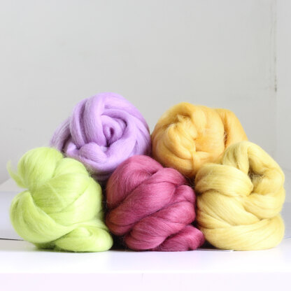 Hawthorn Handmade Spring Wool Bundle