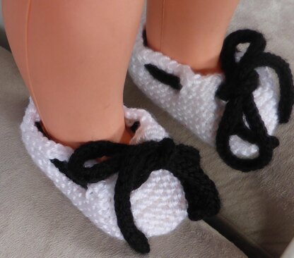 Olivia - Garter stitch baby shoes