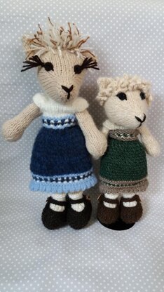 Alpaca with rose stitch dress and shoes