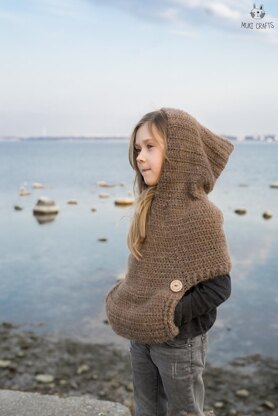 Bri hooded cowl