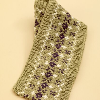 Fair Isle Scarf in Lion Brand Wool-Ease - 70533AD