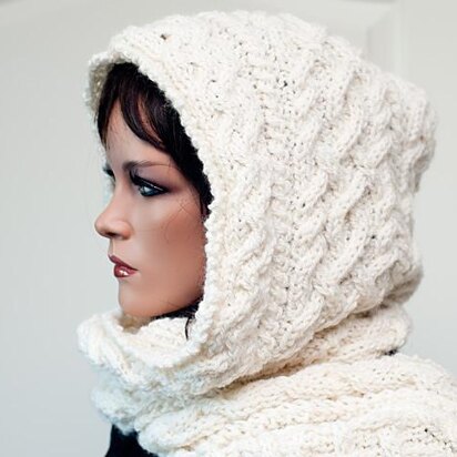 Hooded scarf "Lilja"