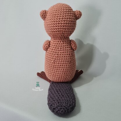 Bobby the Beaver - US Terminology - Amigurumi