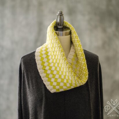 Ombre Mosaic Cowl