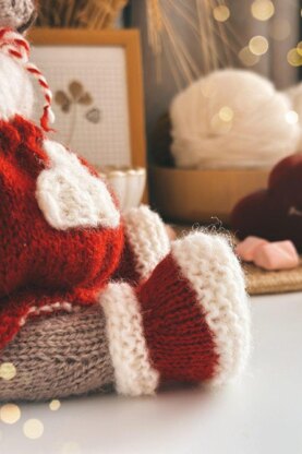 Teddy Bear Outfit Knitting Pattern – Little Heart Outfit PDF (25–30 cm)