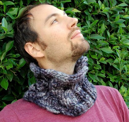 Holiday Golightly Cowl