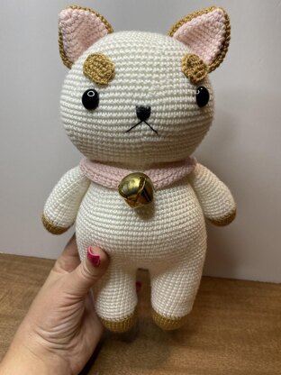 Bee and Puppycat character amigurumi toy