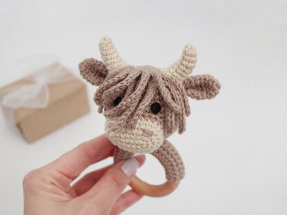 Highland cow baby rattle teether toy amigurumi crochet pattern