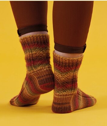 Falling Hues Socks in West Yorkshire Spinners Signature 4Ply - DBP0145 - Downloadable PDF