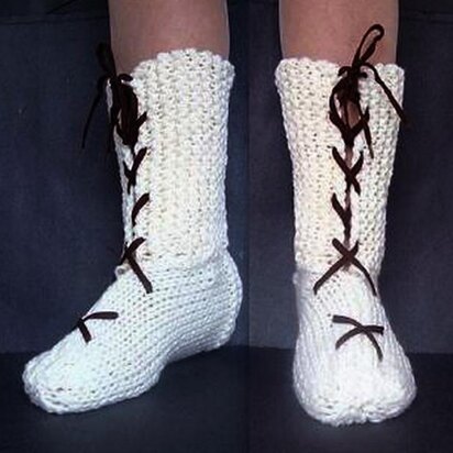 634 KNIT TALL LACE UP SLIPPERS, 2 yrs to adult Large - knitting pattern